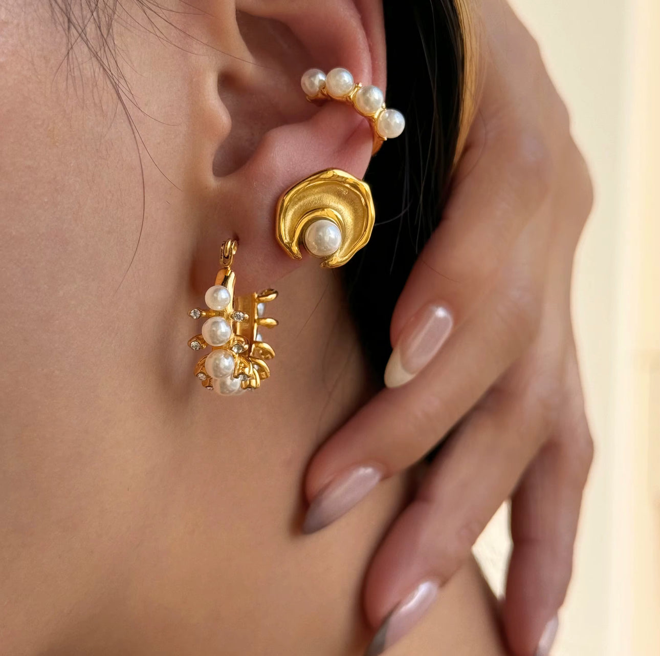 EDEN PEARL EARRINGS