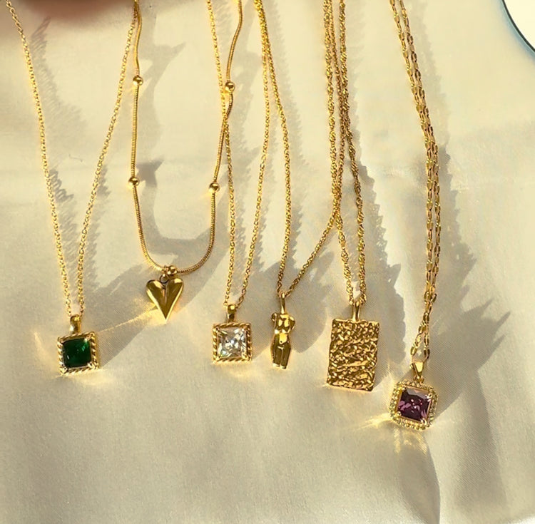 NECKLACES-Glimmer Poise
