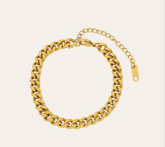 Atlas Bracelet in 18k Gold-Plated Stainless Steel (316L), Cuban link chain design, waterproof tarnish-free hypoallergenic jewelry