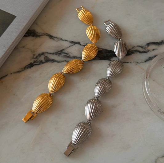 Aurora Shell Bracelet with sculpted seashell links, 18k gold-plated stainless steel, waterproof tarnish-free jewelry