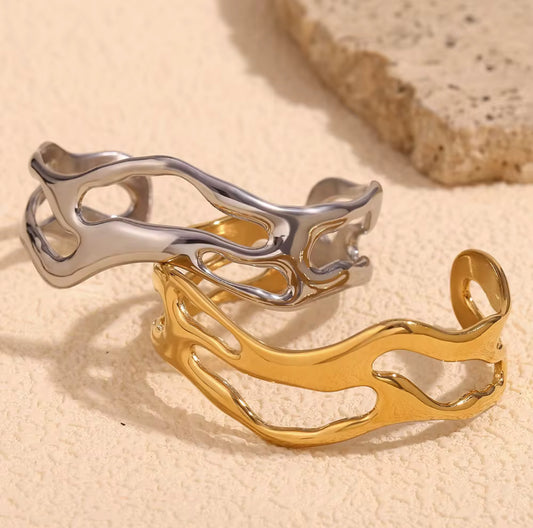 Cloe Bangle in 18k Gold-Plated and Silver Stainless Steel (316L), organic cut-out design, waterproof hypoallergenic statement jewelry