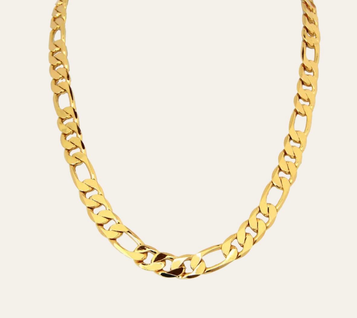 Figaro Necklace in 18k gold-plated 316L, classic alternating links, plain background