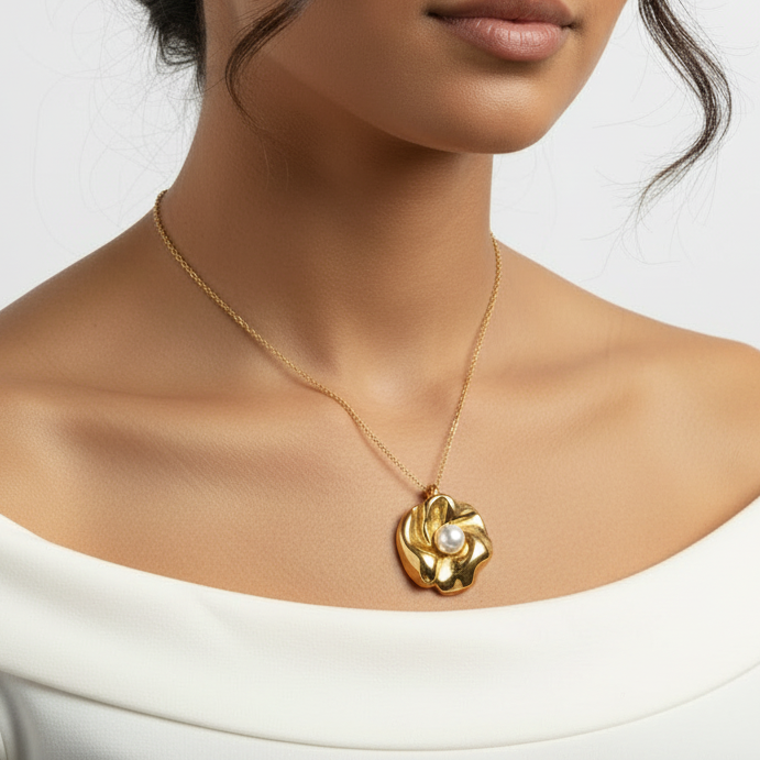 FLORAL PEARL NECKLACE