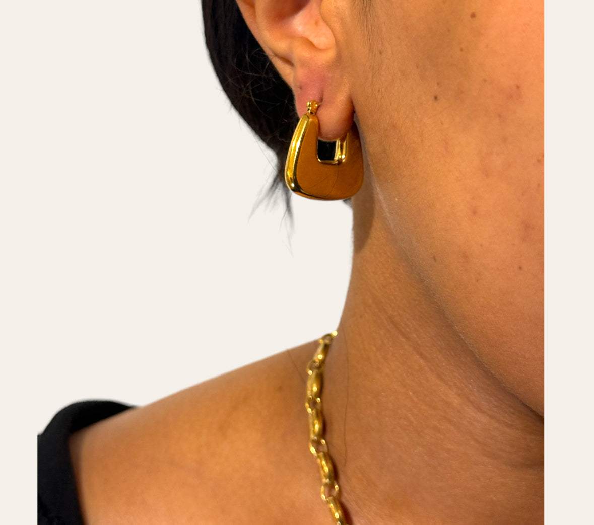 Laura Earrings on model  lifestyle look, U-shaped open hoop