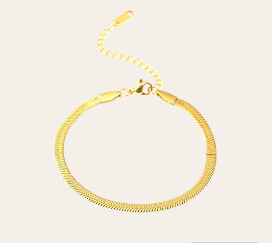 Snake Chain Bracelet in 18k Gold-Plated Stainless Steel (316L), sleek flat link design, waterproof tarnish-free hypoallergenic jewelry