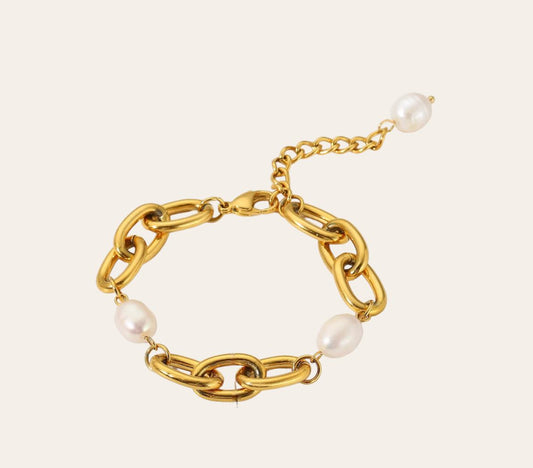 Solace Pearl Bracelet with gold-plated stainless steel chain and pearl-like beads, waterproof hypoallergenic jewelry