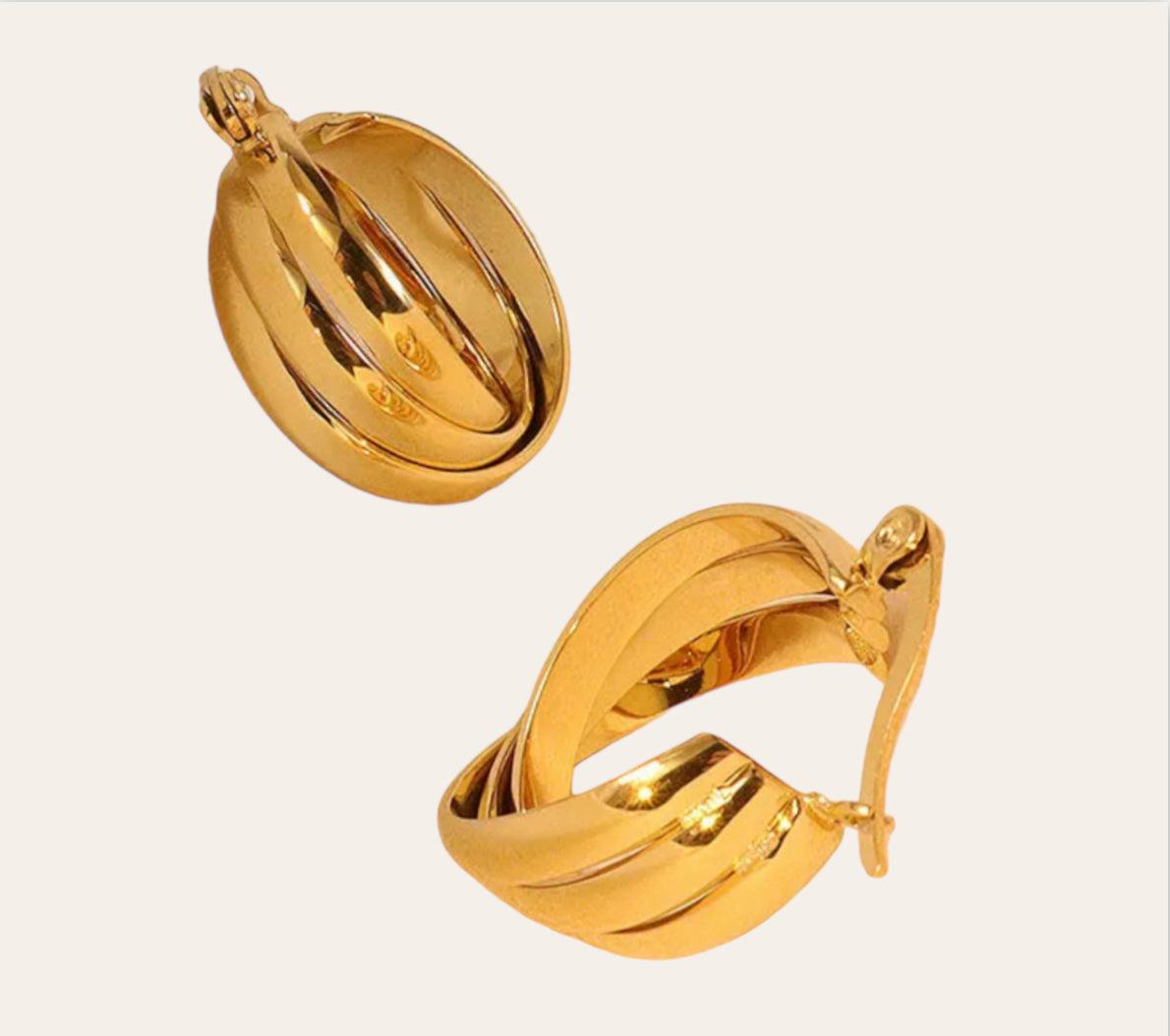 Trio Ridge Hoops  triple-ridge hoops (18k gold-plated stainless steel), 20 mm